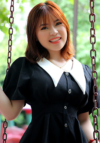 Asian member seeking romantic companionship; gorgeous pictures: Thi My Thuan(Clara) from Ho Chi Minh City
